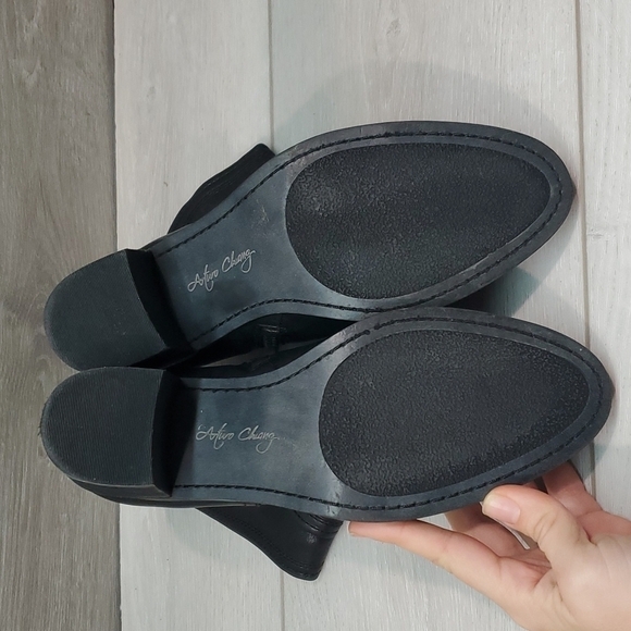 Arturo Chiang Womens Comfort Ankle Leather Heels Boots shoes sz 8M - Picture 9 of 12